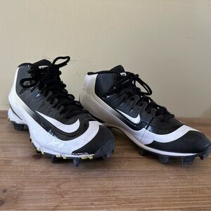 Nike Black and White Football Cleats